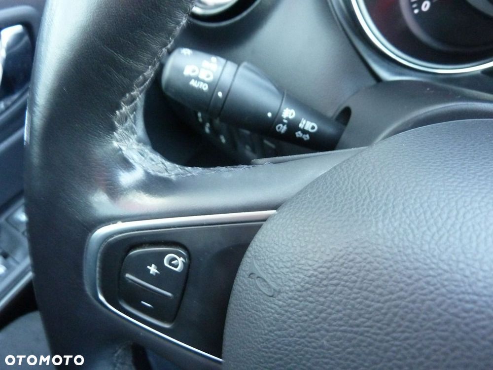 Renault Captur - 28