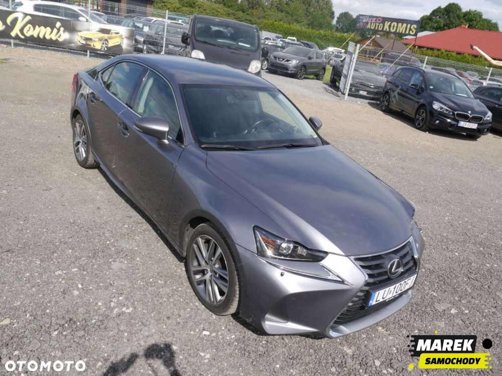 Lexus IS - 5