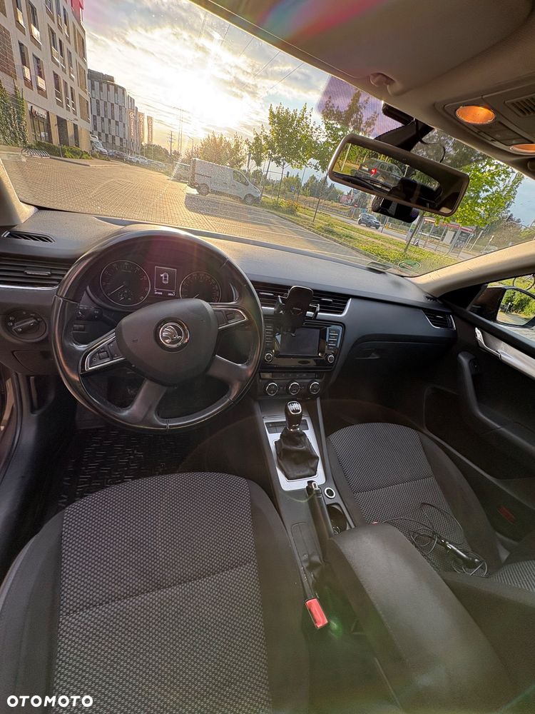 Skoda Octavia 1.4 TSI Ambition - 6