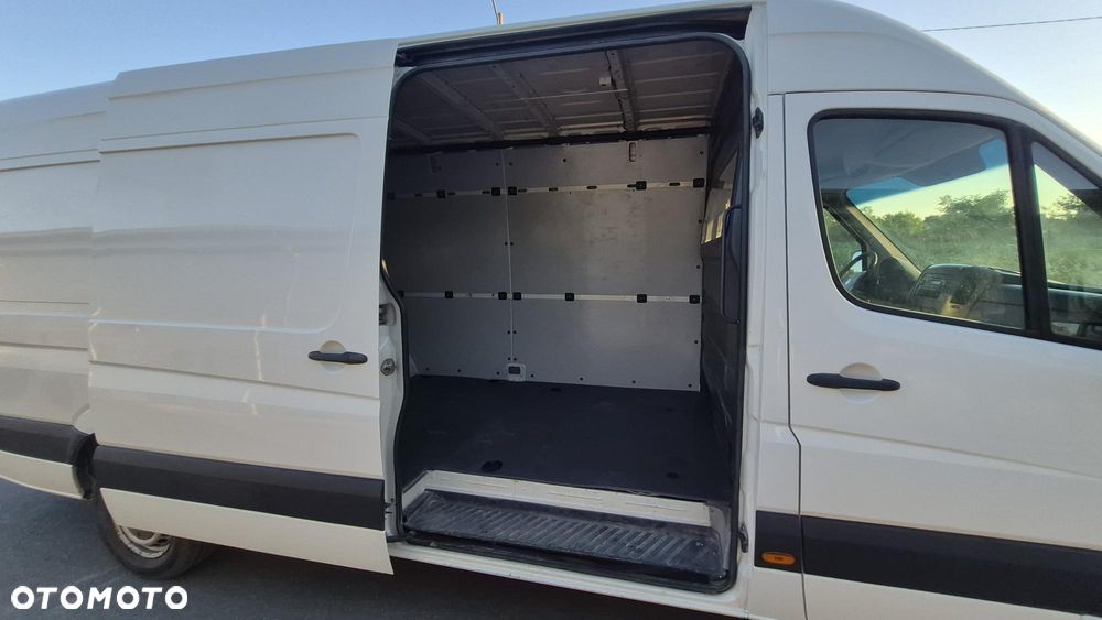 Volkswagen Crafter - 9