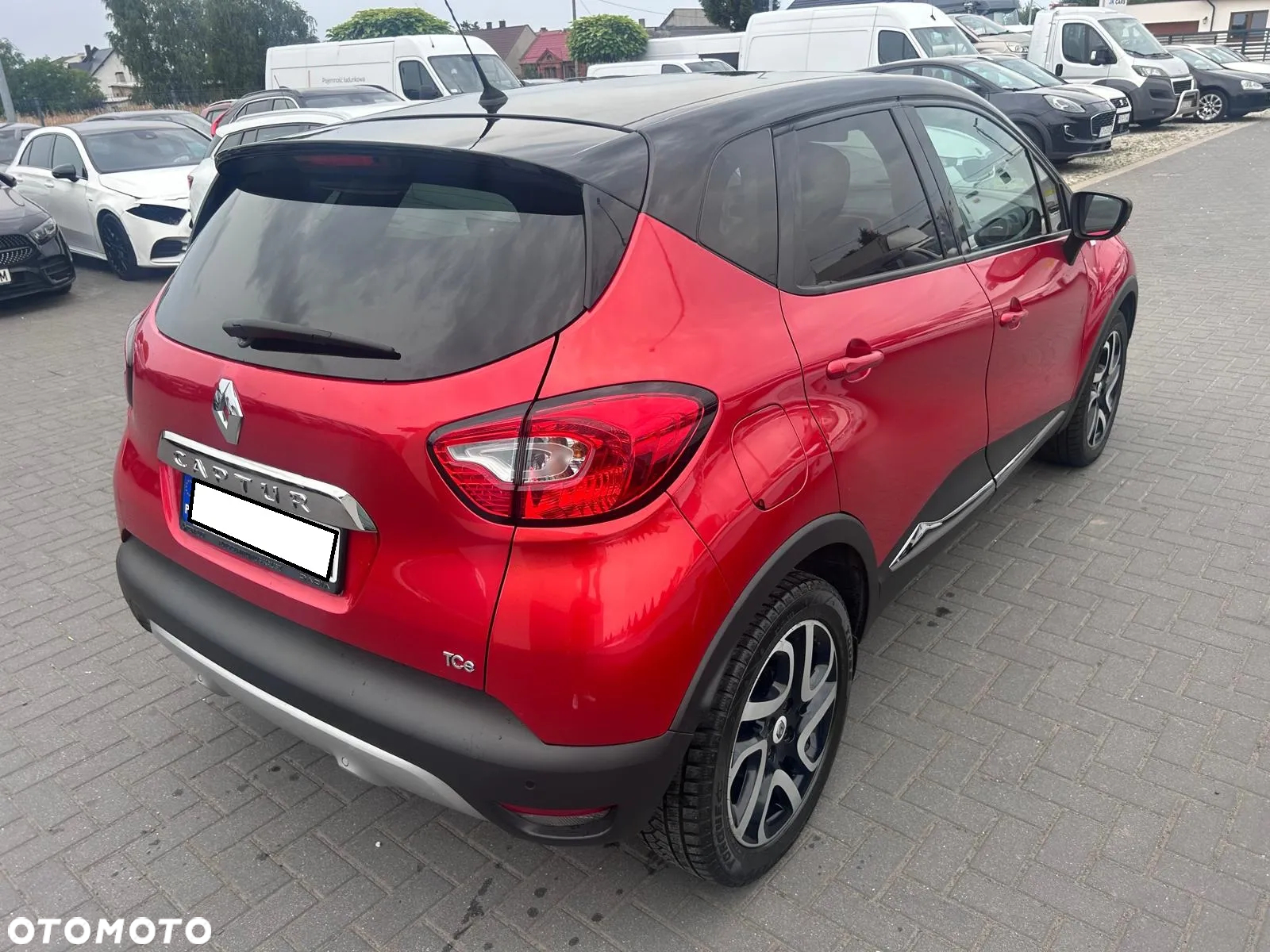 Renault Captur 1.2 TCe Helly Hansen EDC - 3