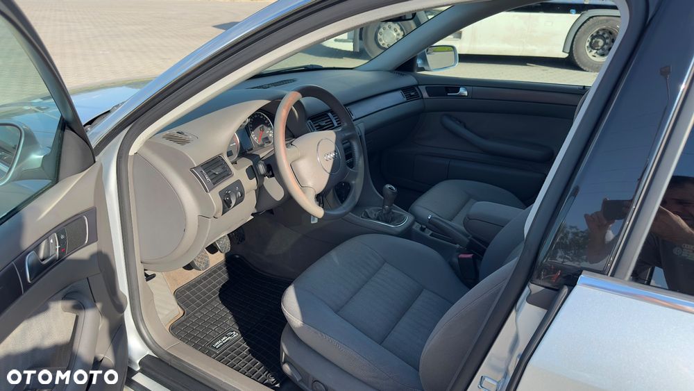 Audi A6 Limousine 1.9 TDI - 21