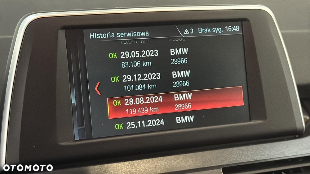 BMW Seria 2 218d - 27