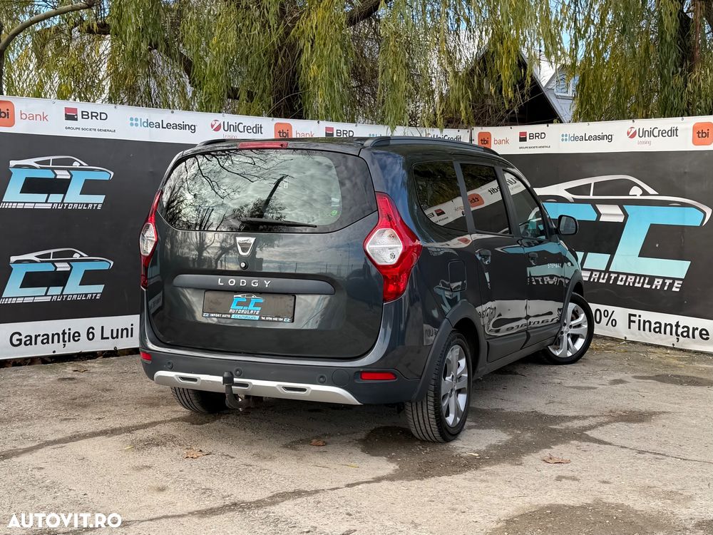 Dacia Lodgy 1.5 dCi Stepway - 4