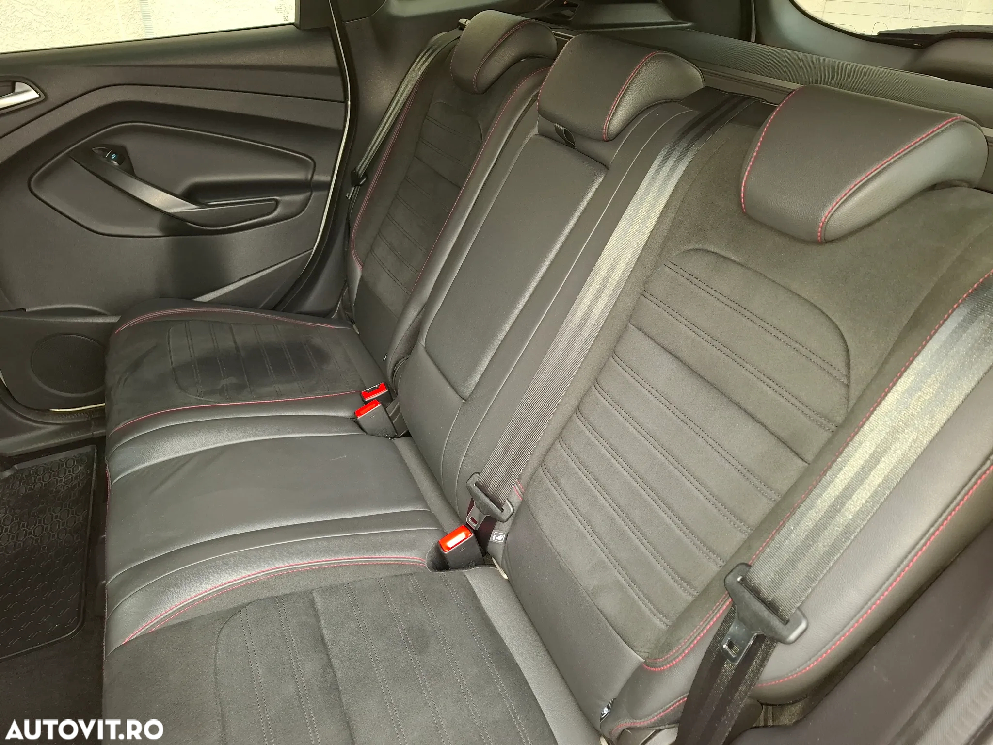 Ford Kuga 1.5 EcoBoost 2WD Trend - 10