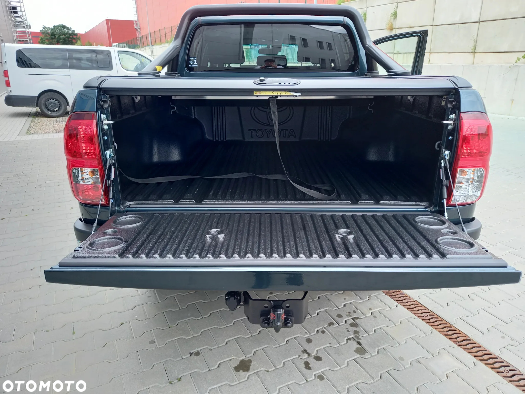Toyota Hilux 2.8 D-4D Double Cab SR5+ 4x4 - 9