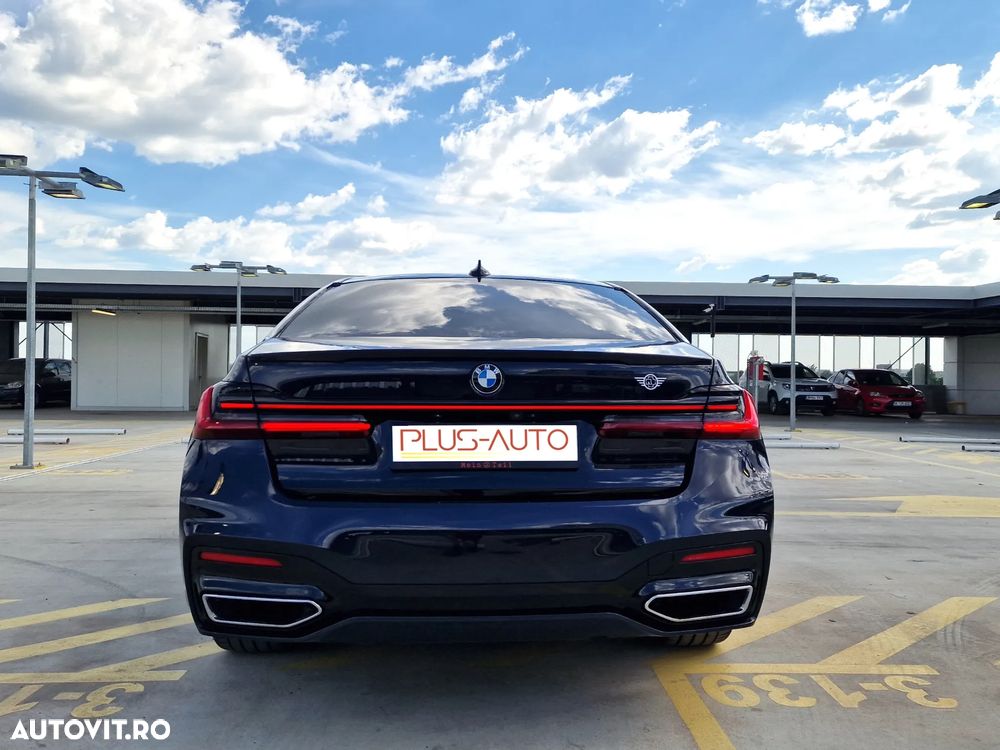 BMW Seria 7 750i xDrive - 12