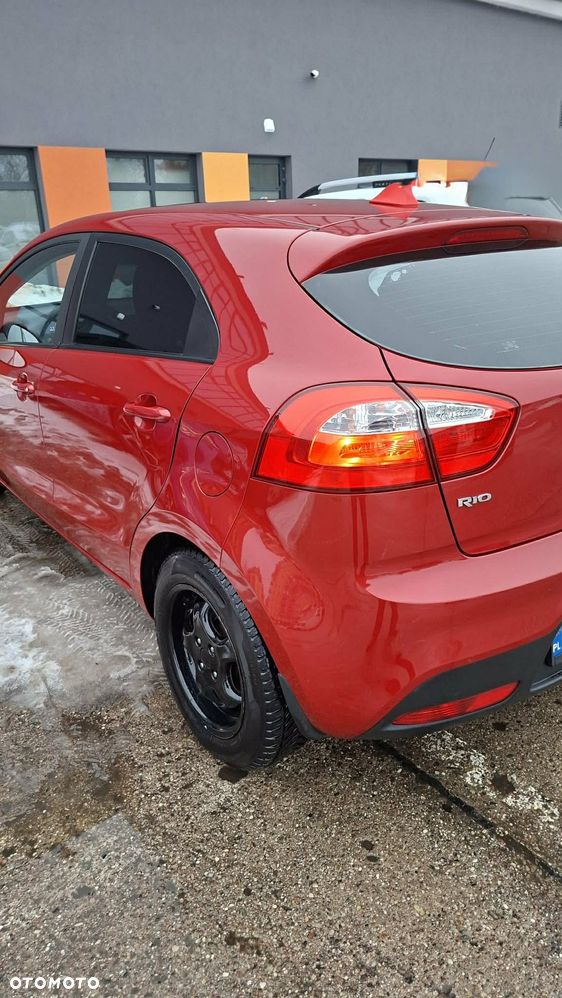 Kia Rio 1.2 Attract - 15