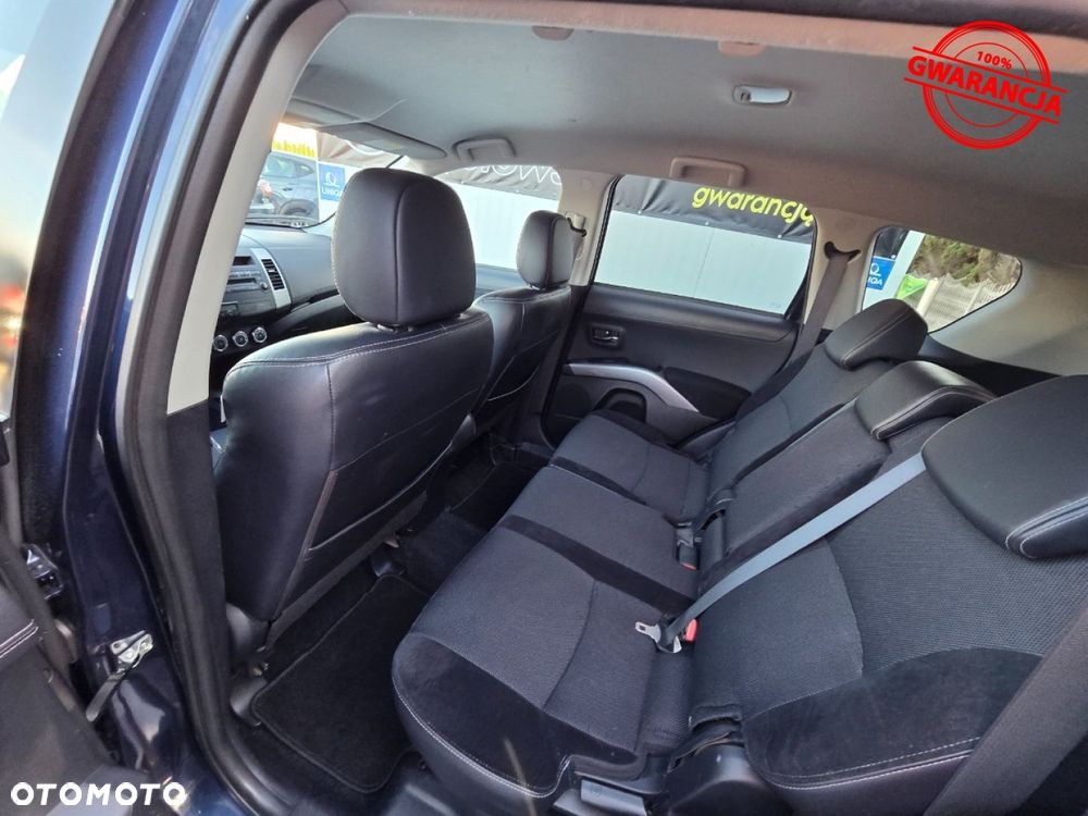 Mitsubishi Outlander - 15