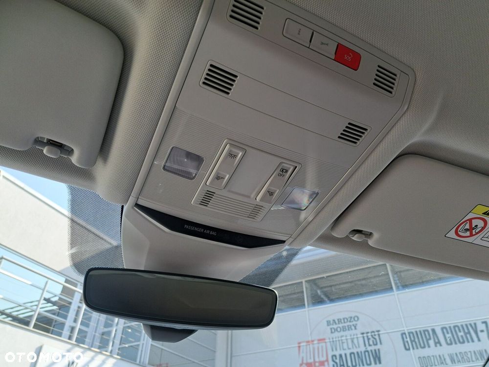 Volkswagen T-Roc 1.5 TSI Life Plus DSG - 32