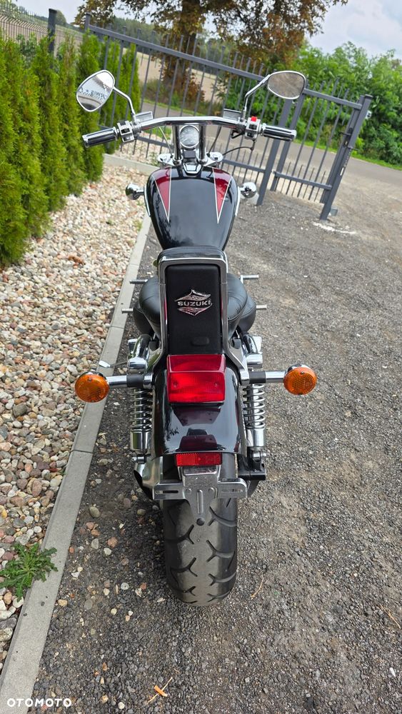 Suzuki Intruder - 23