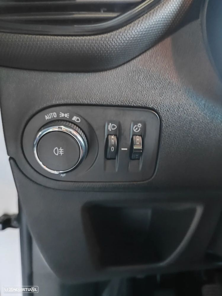 Opel Crossland X - 27