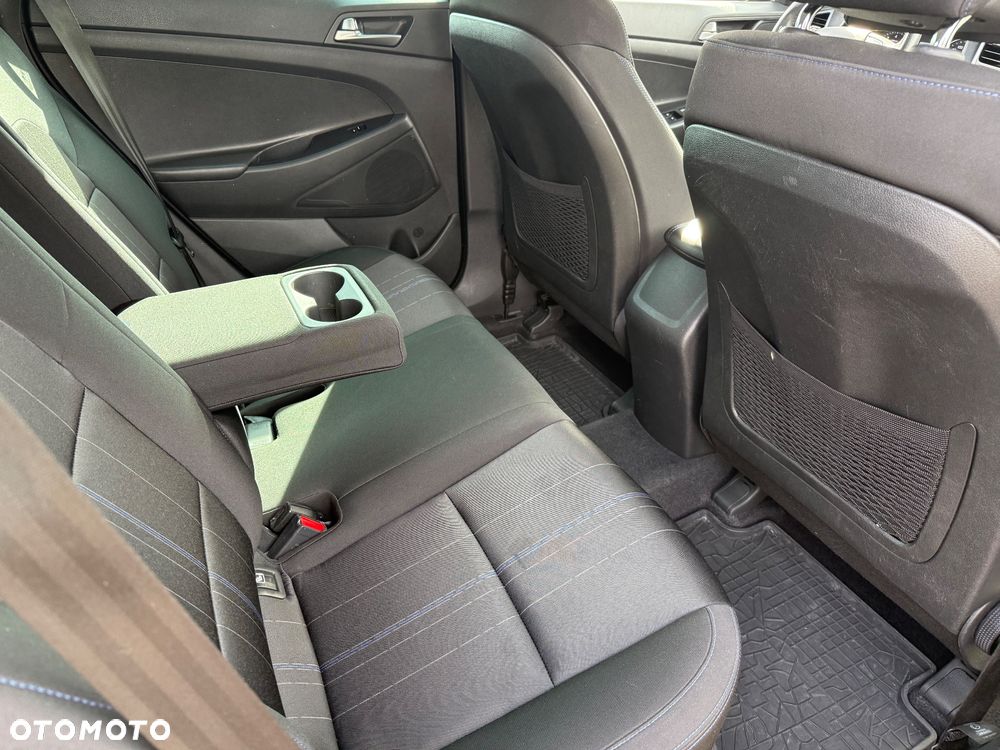 Hyundai Tucson 1.6 GDI BlueDrive Style 2WD - 11