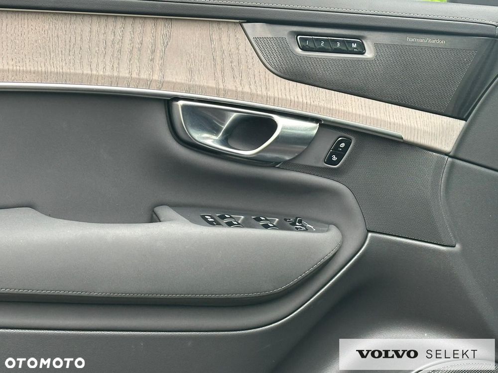 Volvo XC 90 - 22