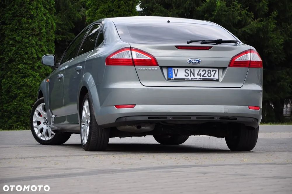 Ford Mondeo 2.0 FF Titanium - 22