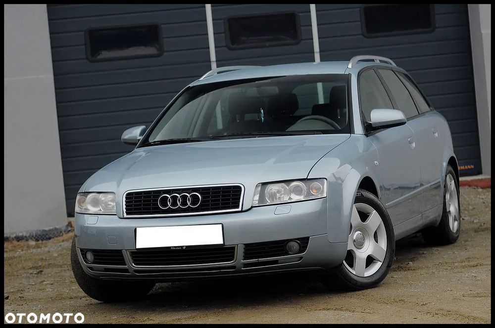 Audi A4 Avant - 1