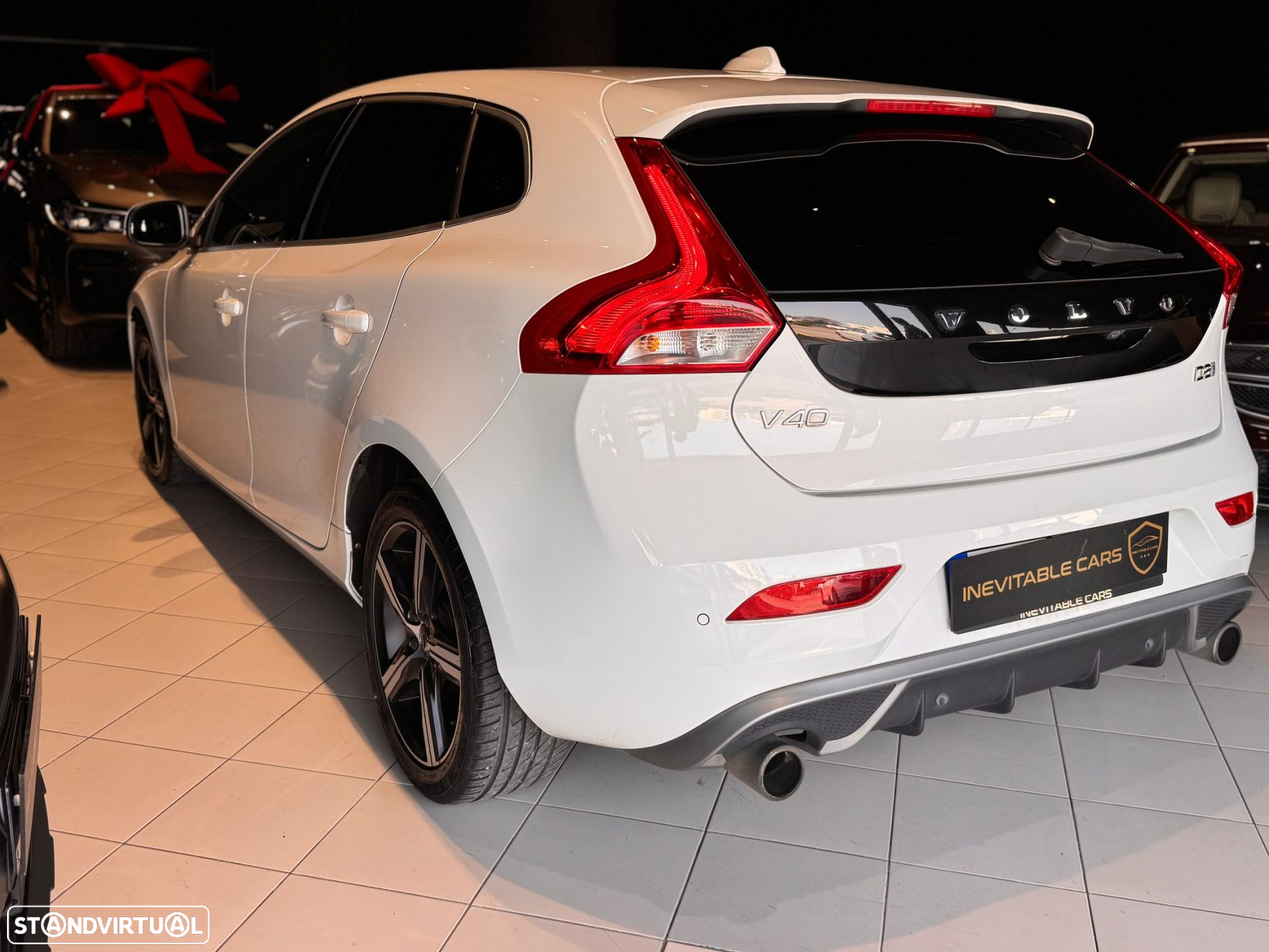 Volvo V40 2.0 D2 R-Design - 6