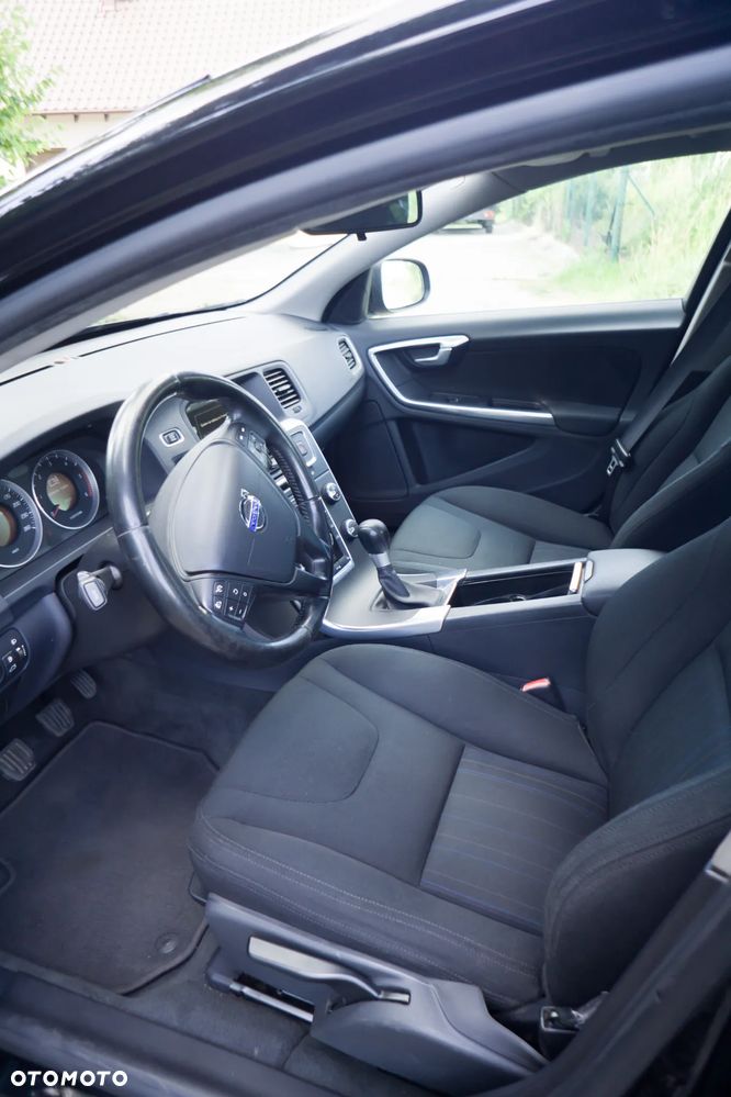 Volvo S60 DRIVe Momentum - 10