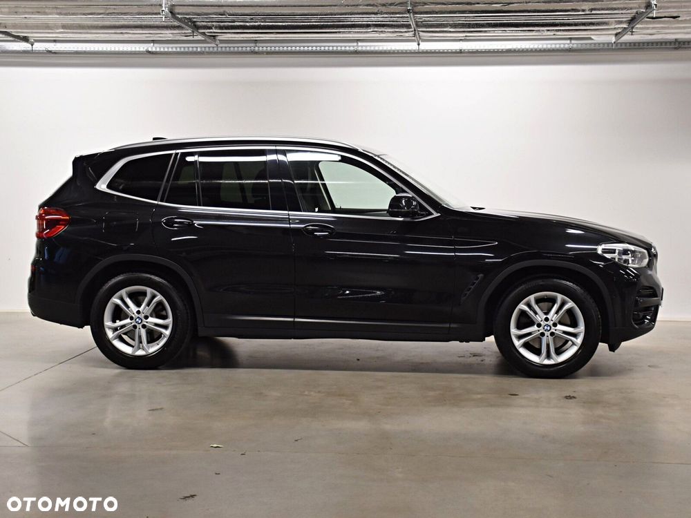 BMW X3 xDrive20i GPF Advantage - 7