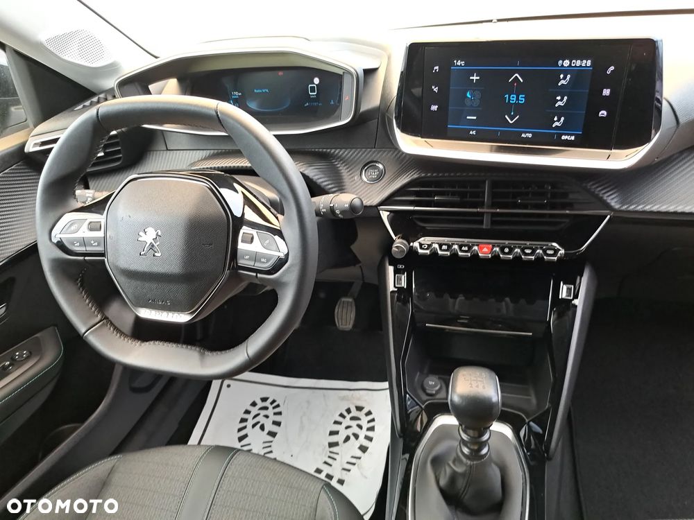 Peugeot 208 PureTech 100 Allure - 13