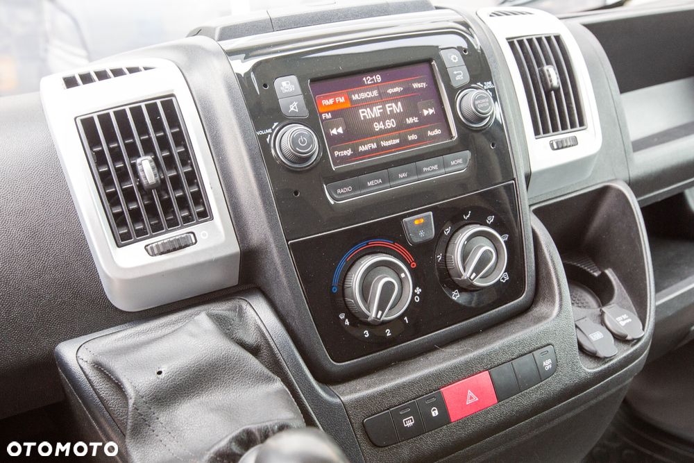 Fiat Ducato 2.3 L2H2 *ŚREDNI* Professional - 12