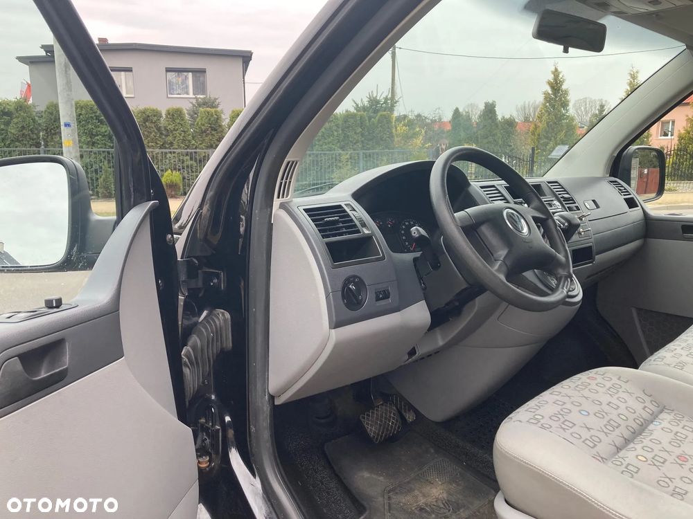 Volkswagen Transporter - 5