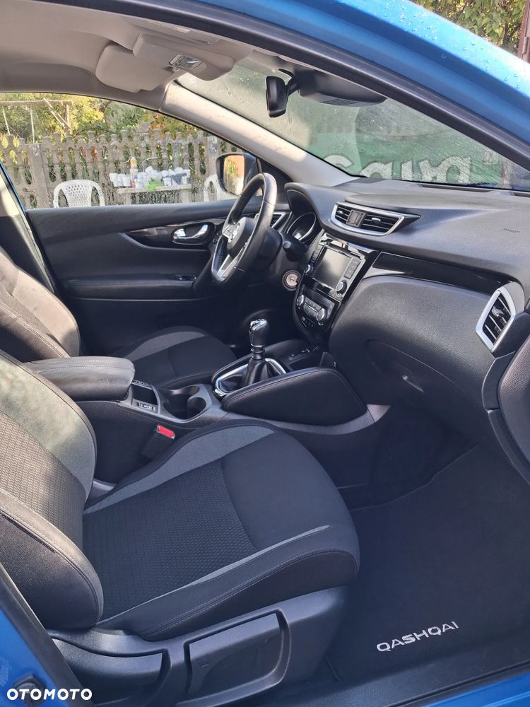 Nissan Qashqai - 25