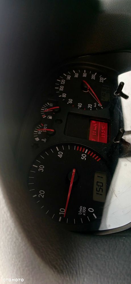 Volkswagen Golf 1.9 TDI Comfortline - 18