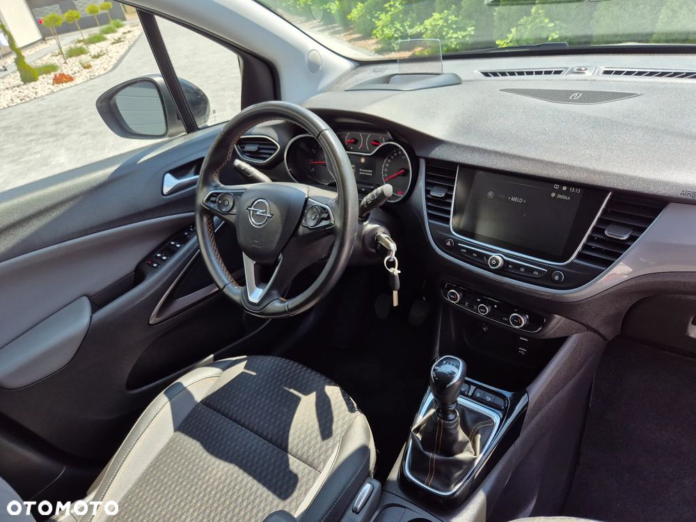 Opel Crossland X 1.5 CDTI Design Line S&S - 23