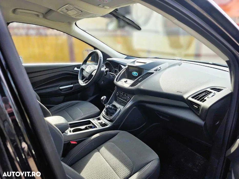 Ford Kuga 1.5 EcoBoost 2x4 Cool & Connect - 7