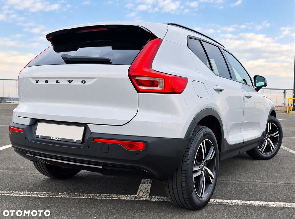 Volvo XC 40 T3 R-Design - 16