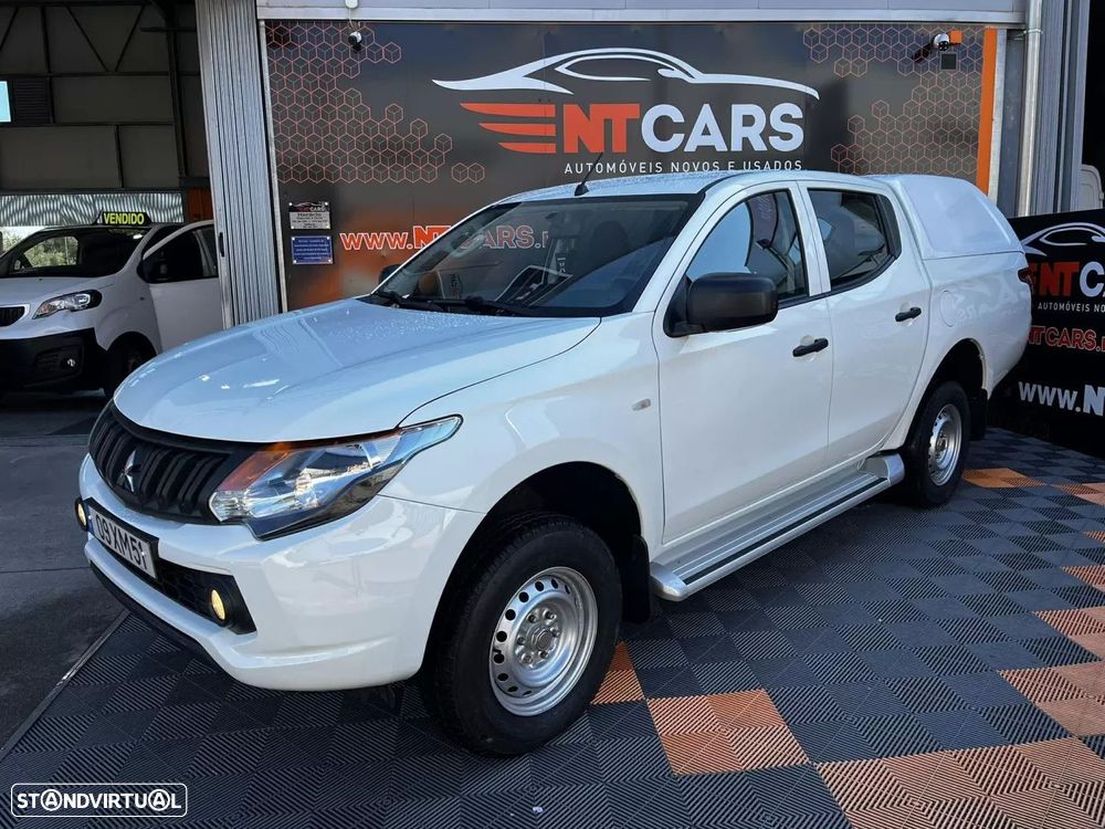 Mitsubishi L200 2.4 DI-D CD Invite 4WD - 2