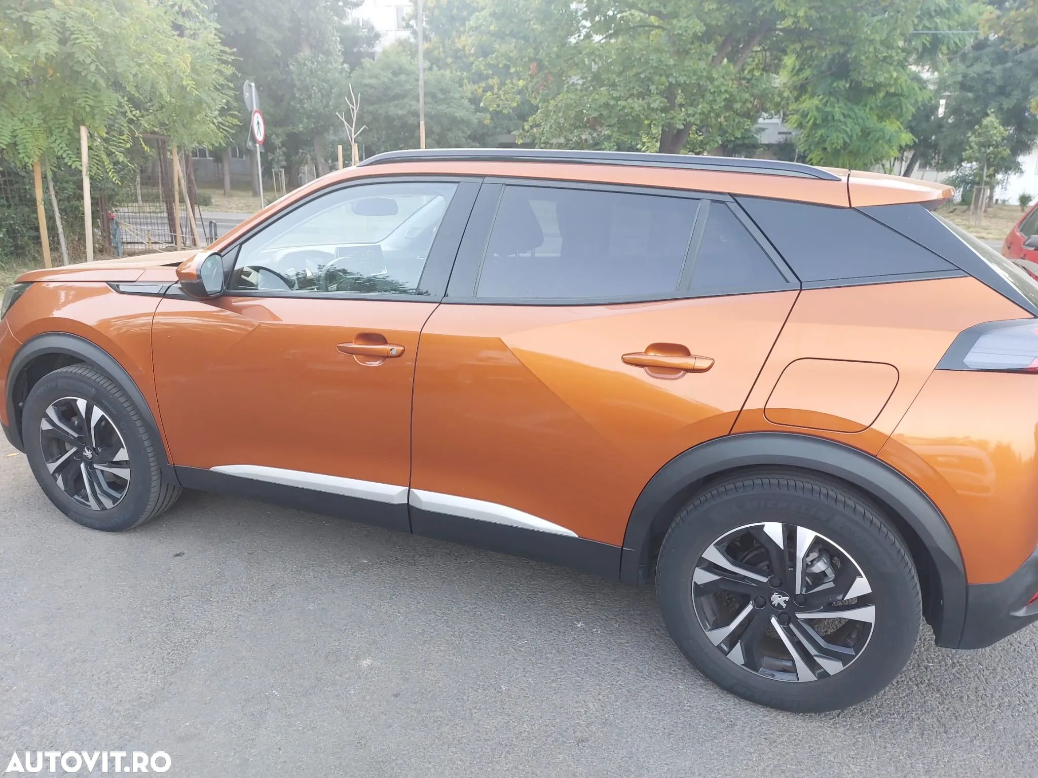 Peugeot 2008 1.2 PureTech EAT8 STT Allure Pack - 1