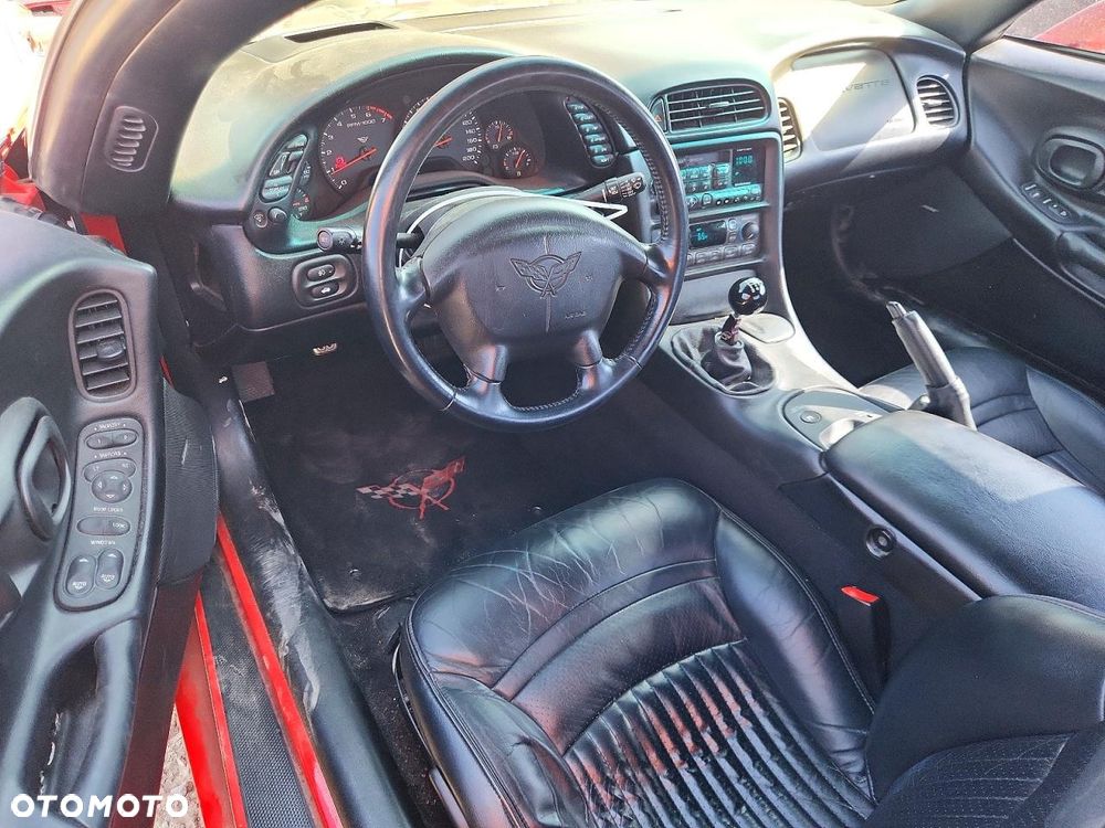 Chevrolet Corvette - 10