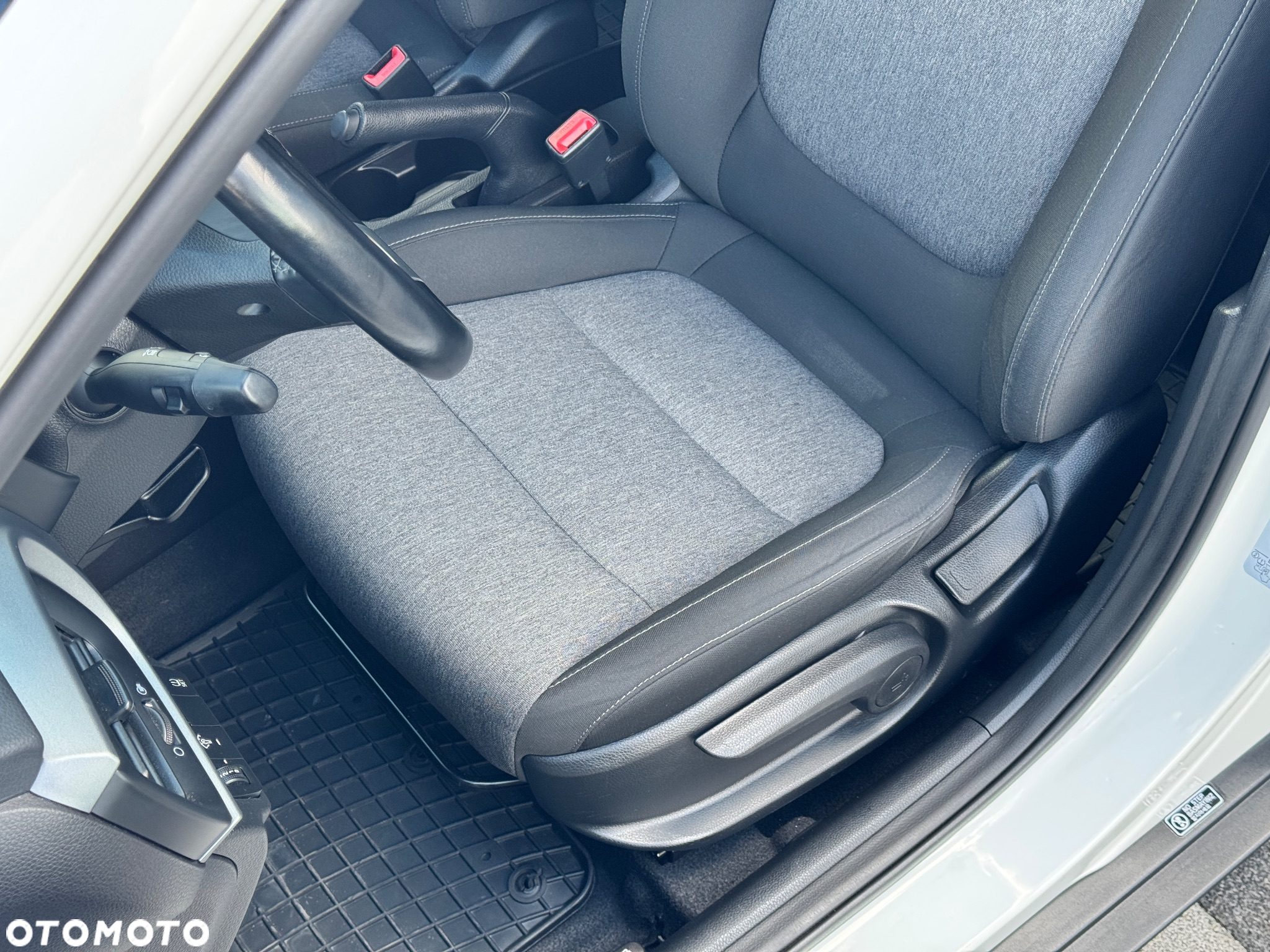 Kia Stonic 1.2 M - 10