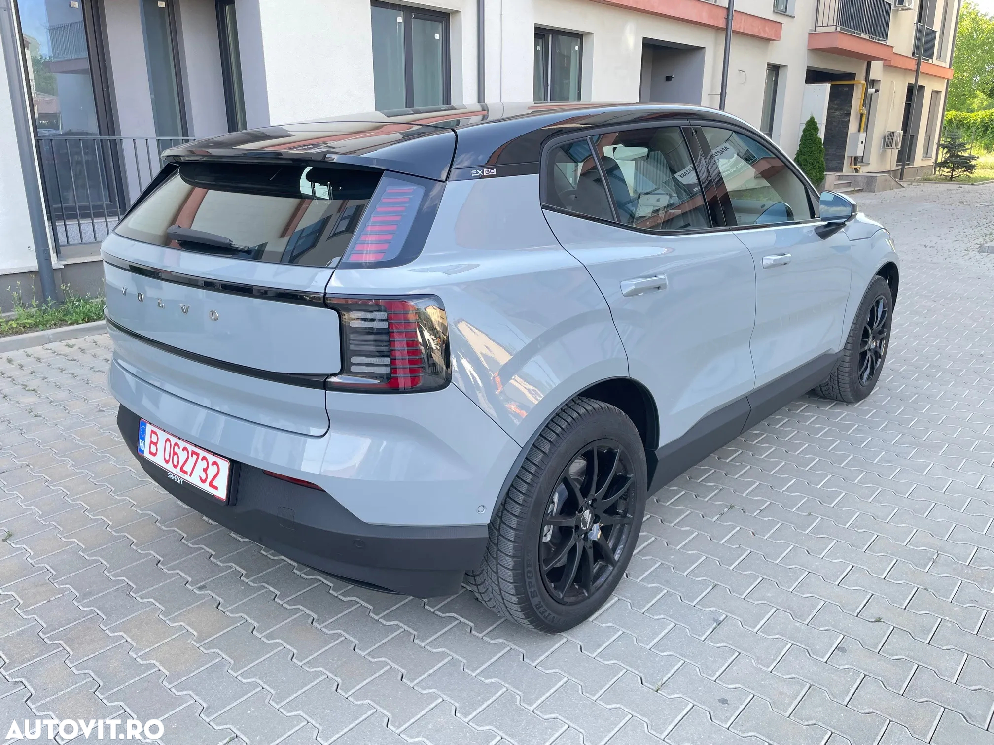Volvo EX30 Twin Motor Performance AWD Ultra - 3
