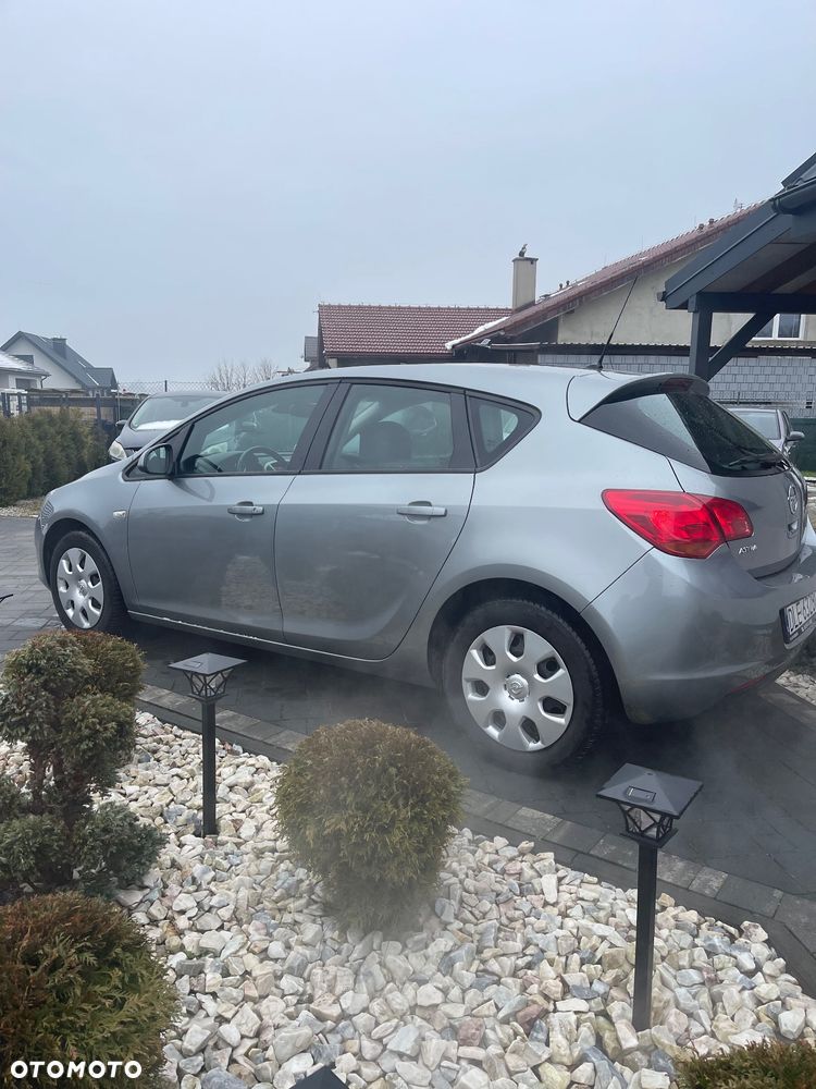 Opel Astra 1.6 Color Edition - 5