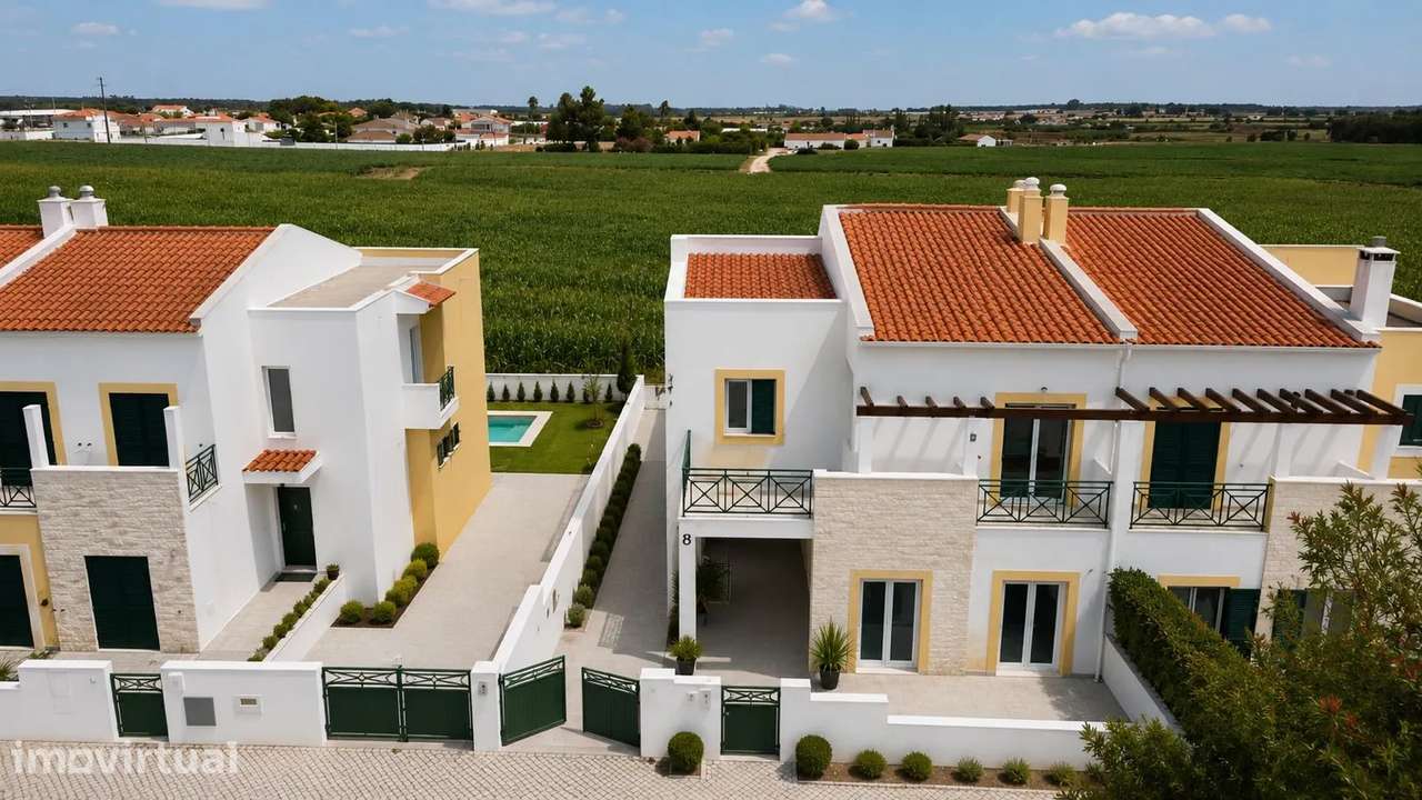 Oportunidade - Moradia T4+2 totalmente remodelada com piscina em Canha - Grande imagem: 2/10