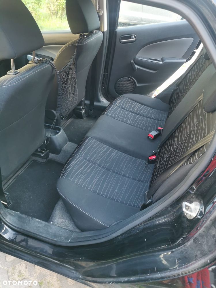 Mazda 2 - 9