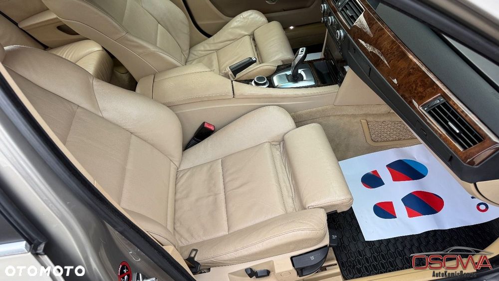 BMW Seria 5 520d Edition Sport - 4