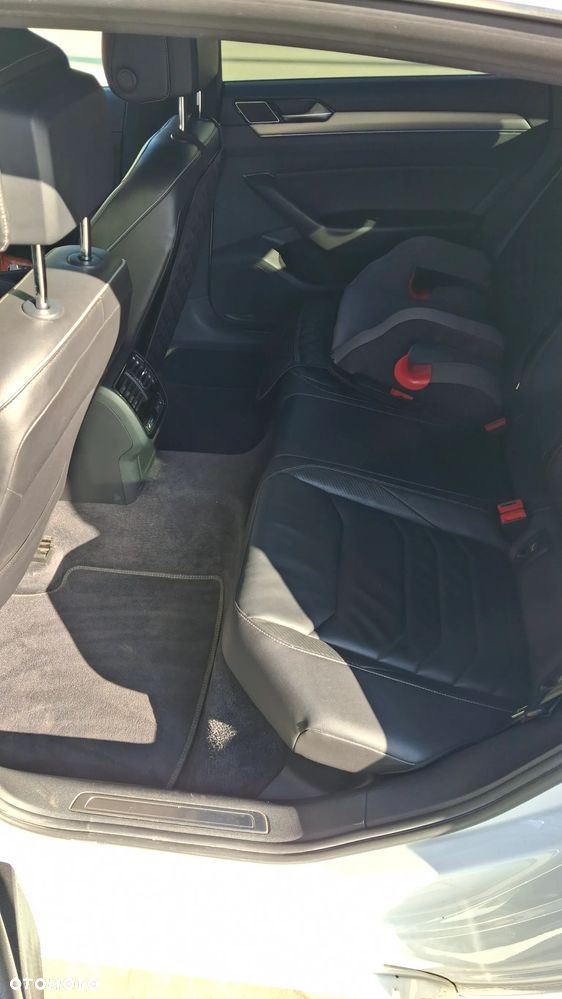 Volkswagen Arteon 2.0 TDI Bi-Turbo SCR 4Mot R-Line Edition DSG - 18