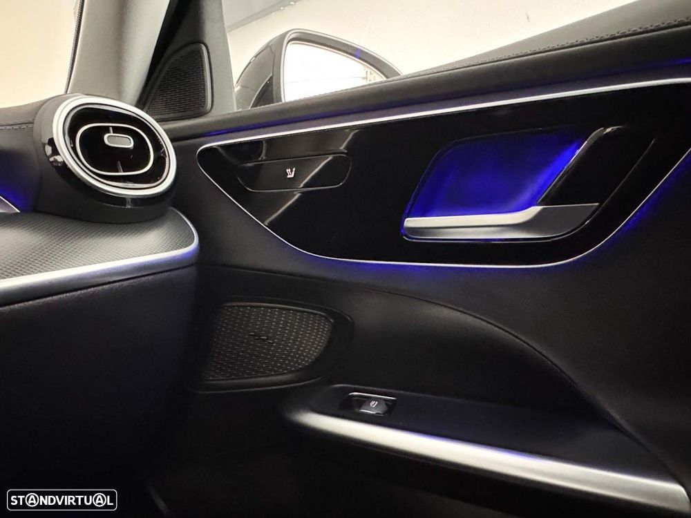 Mercedes-Benz C 200 AMG Line - 20