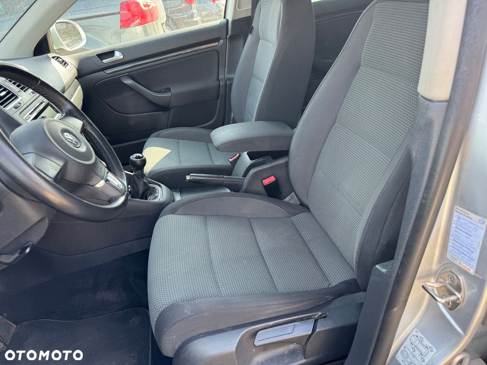 Volkswagen Golf 1.4 TSI BMT Comfortline - 17