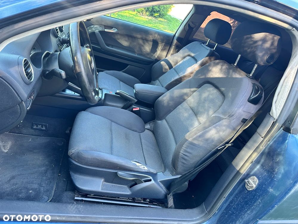 Audi A3 3-drzwiowe 1.6 Ambiente - 4