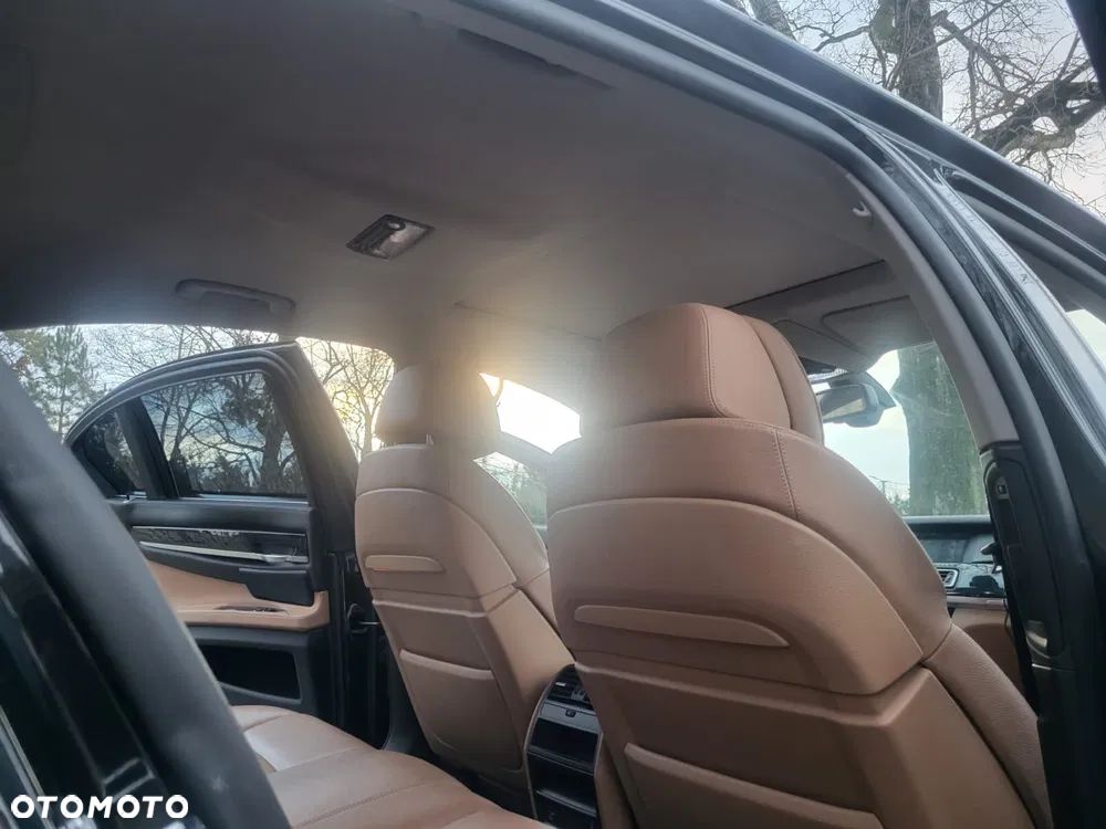 BMW Seria 7 730d - 6