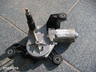 opel vectra c 04r  kombi silnik wycieraczki tył 13166415