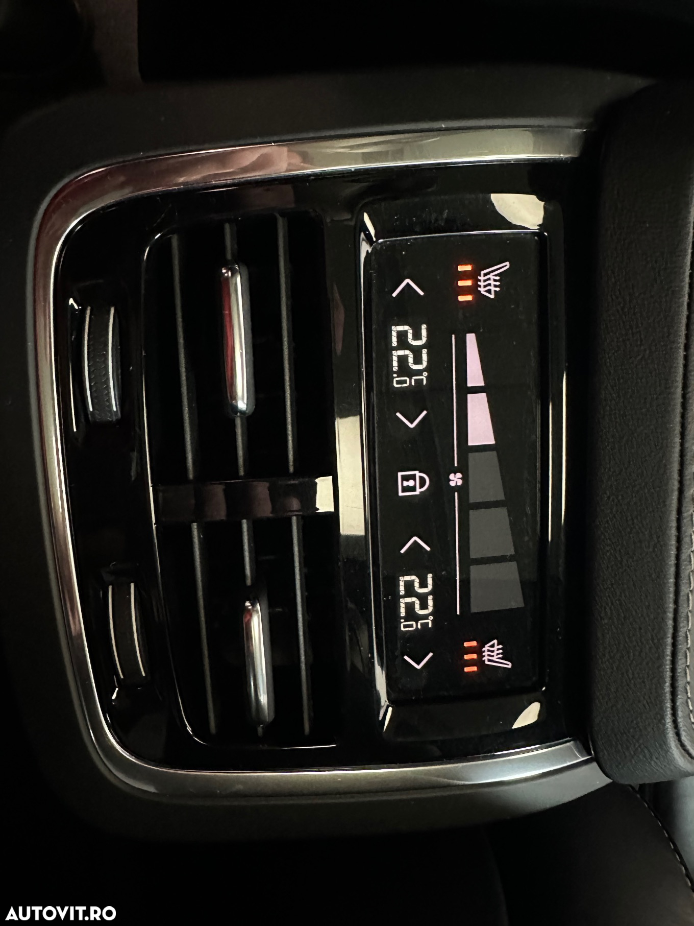 Volvo XC 90 B5 MHEV AWD 7 locuri R-Design - 22