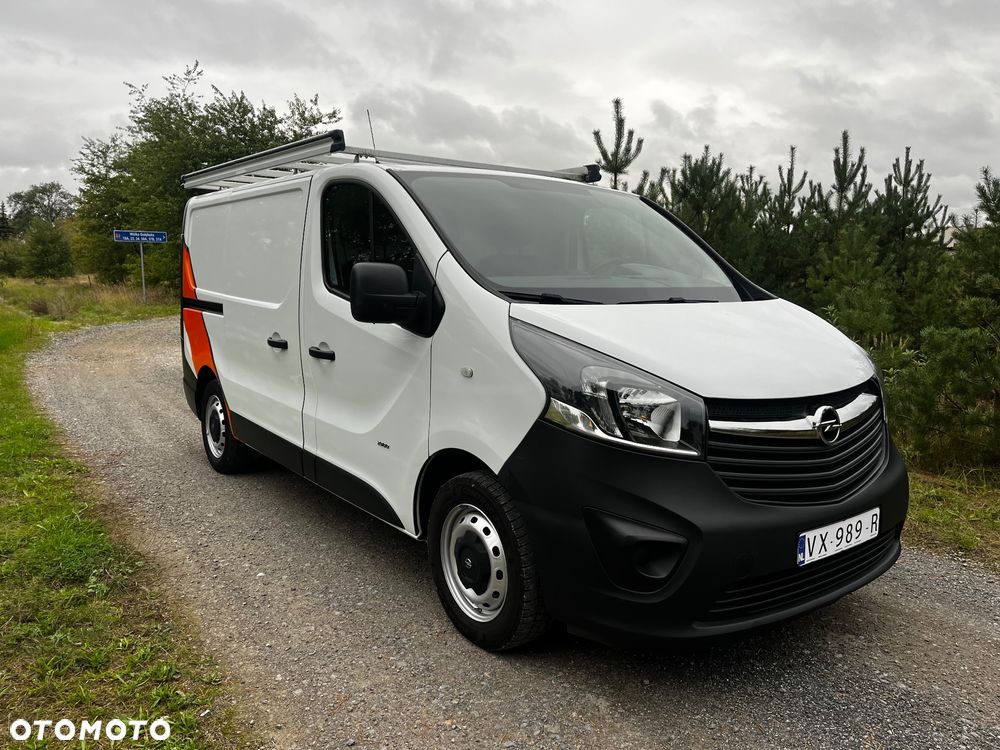 Opel Vivaro - 1