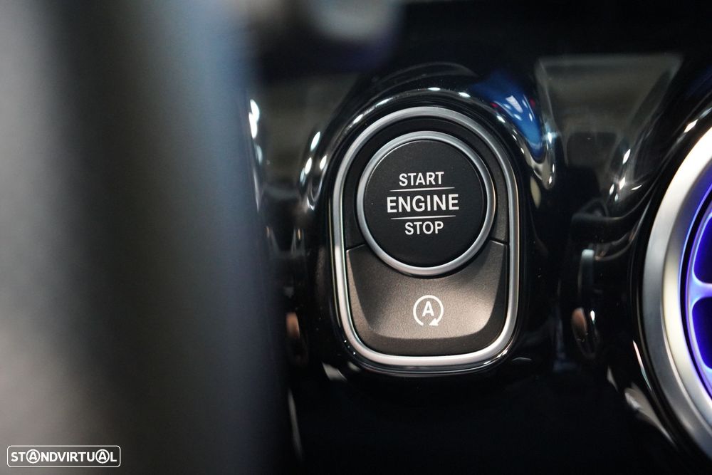 Mercedes-Benz A 200 7G-DCT AMG Line - 11