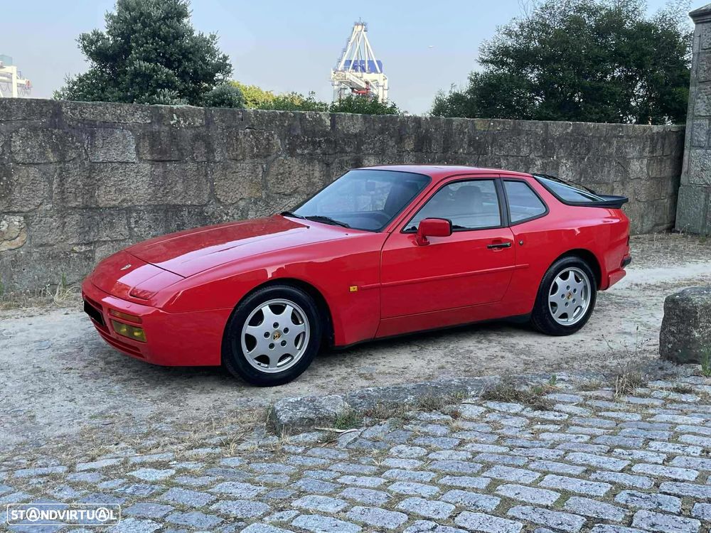 Porsche 944 Turbo - 2